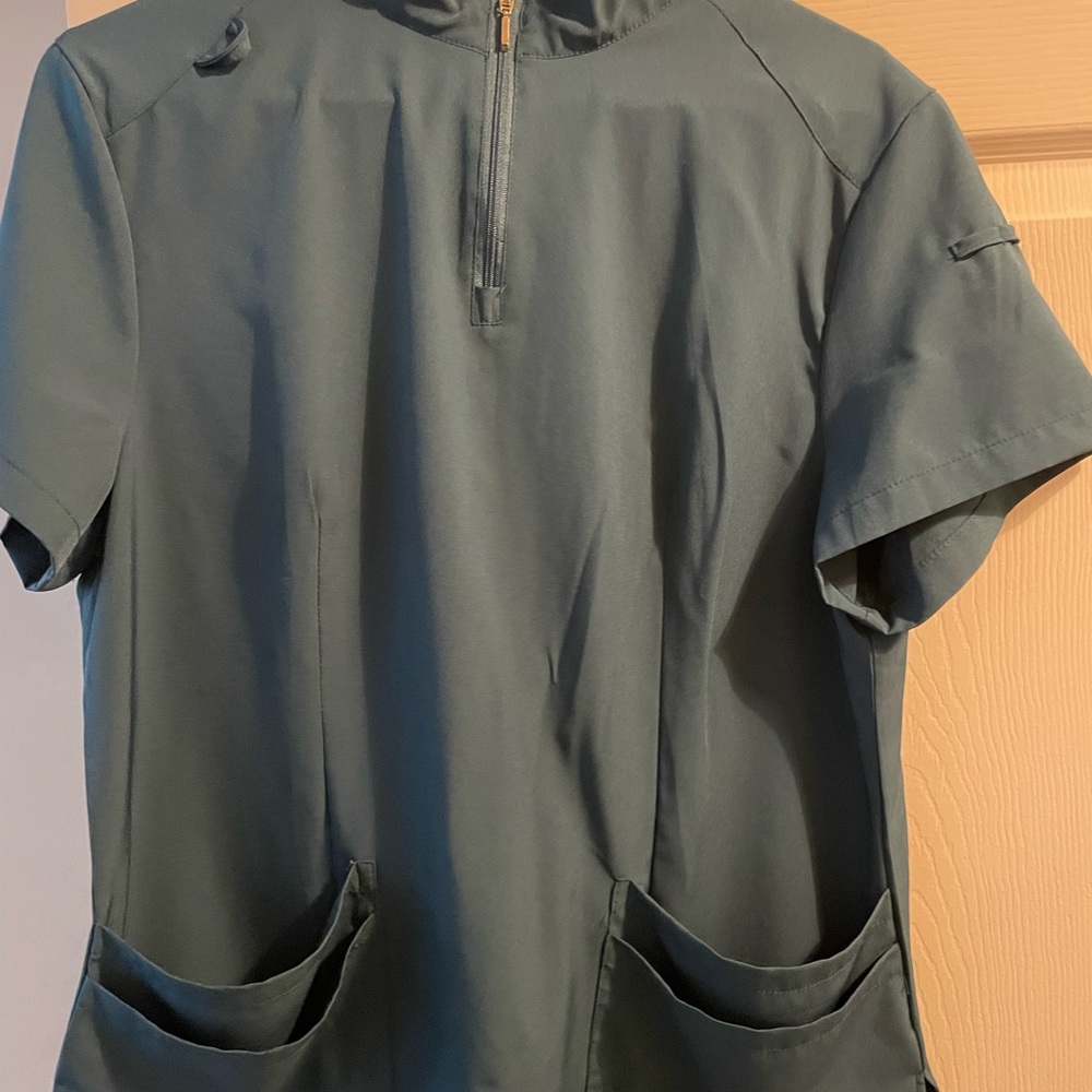 NiaaHinn Carribean Blue Scrub Set